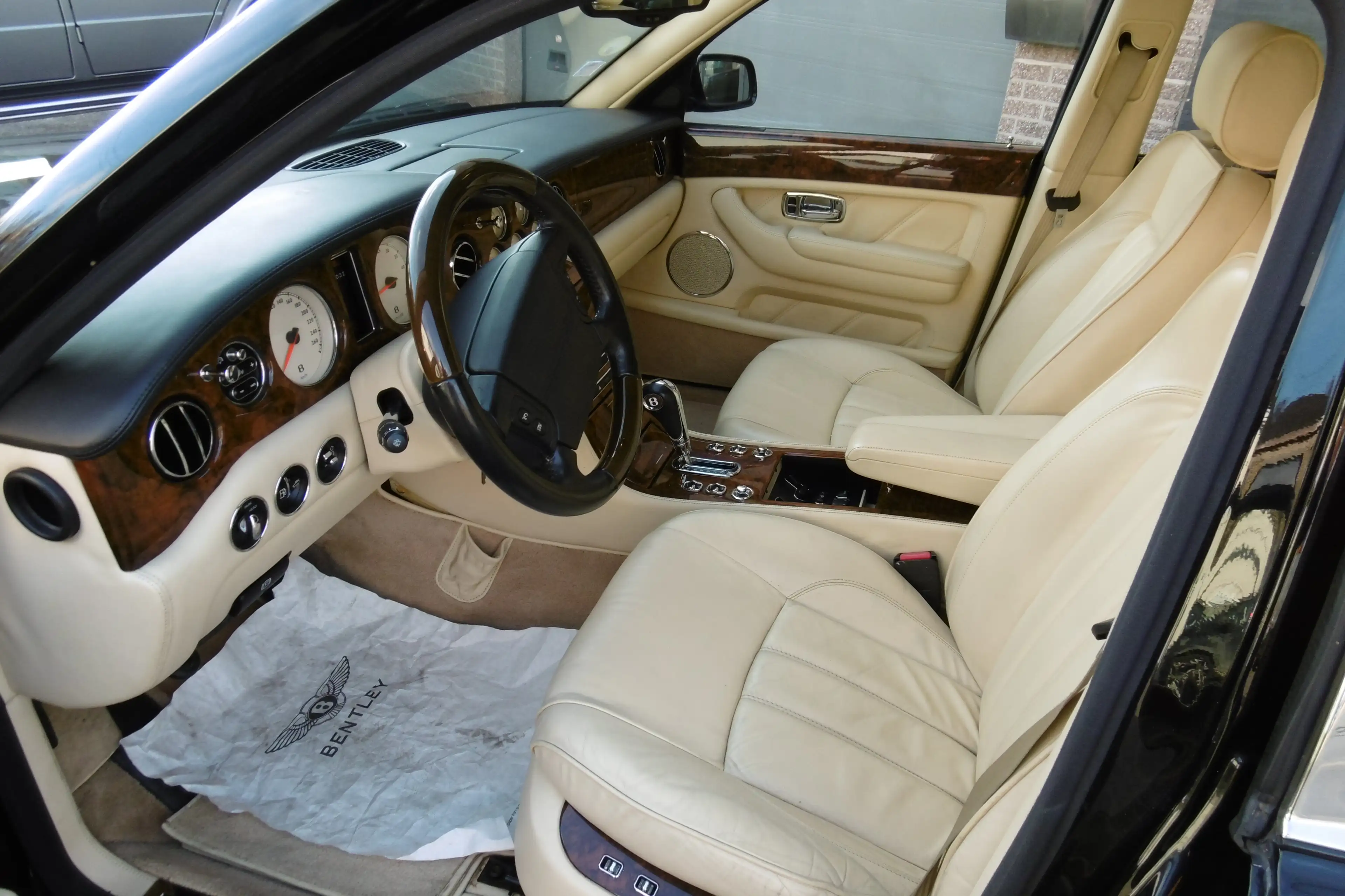Bentley Arnage Arnage RL 6.75 Turbo V8 phase II — photo 6