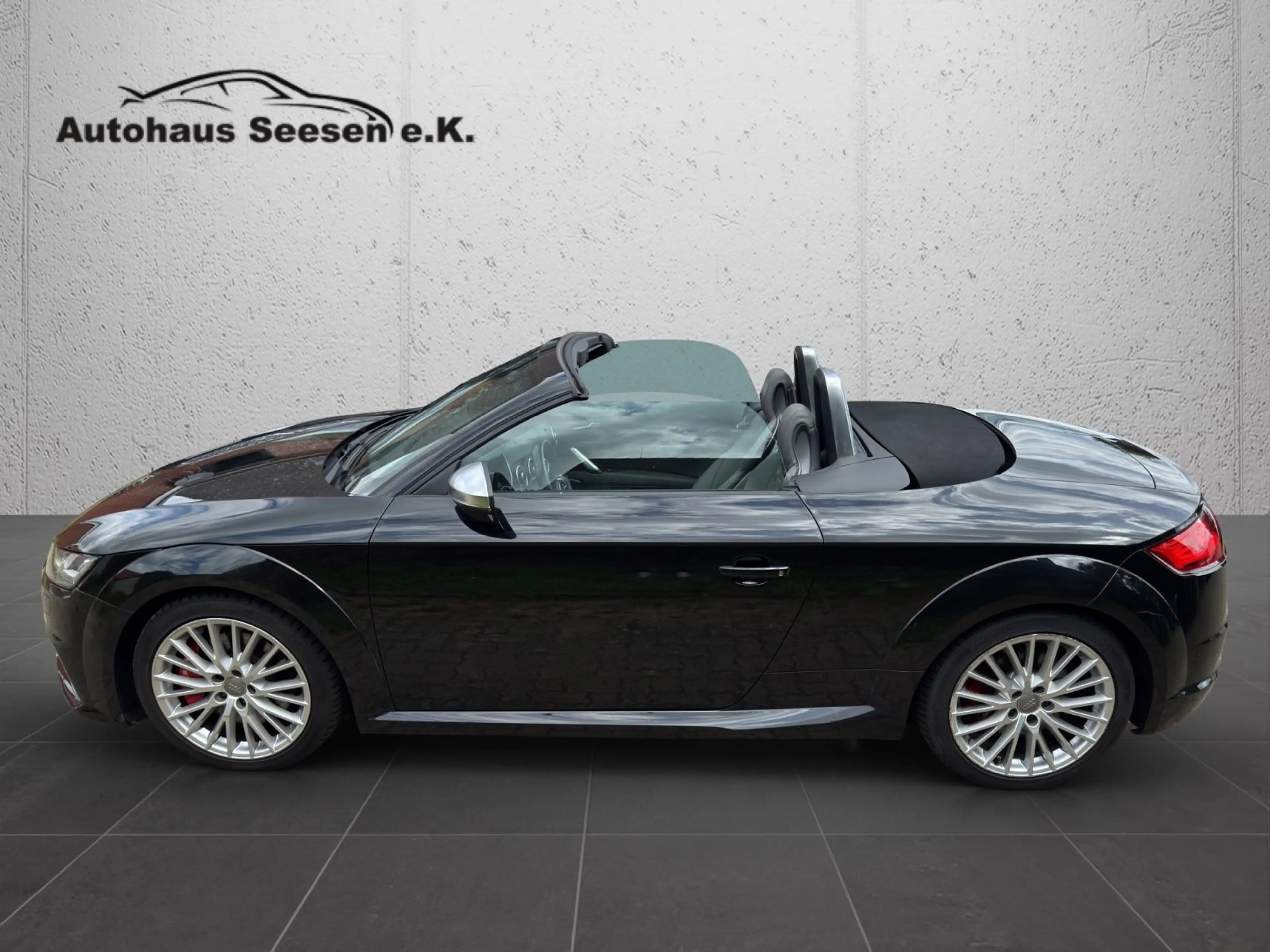 Audi TTS Roadster 2.0 TFSI quattro*Leder*Navi*Matrix* — photo 4