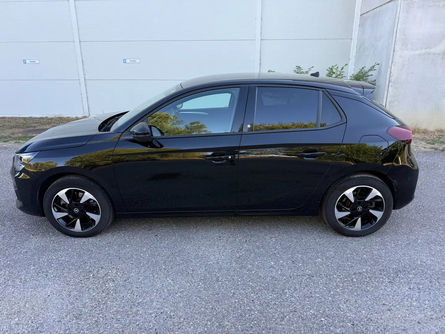 Opel Corsa-e Corsa e-GS Line inkl. DC Schnelllader, Keyless go, Schwarz - 1
