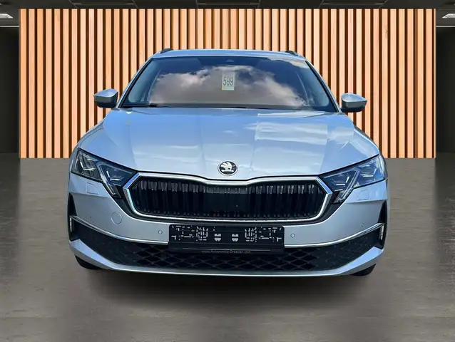 Skoda Octavia view 14