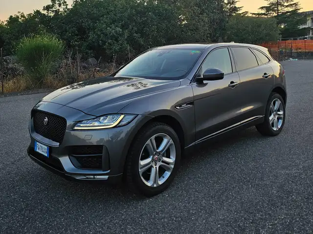 Jaguar F-Pace F-Pace 2015 2.0d i4 R-Sport awd 180cv auto my19