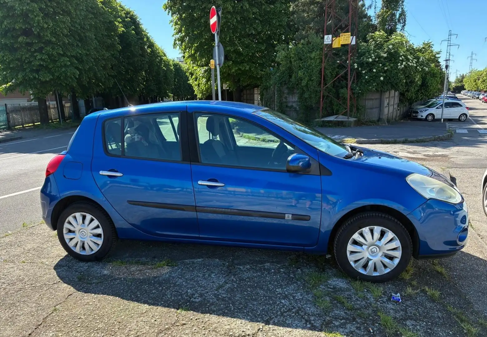 Renault Clio 5p 1.2 16v Confort - 1