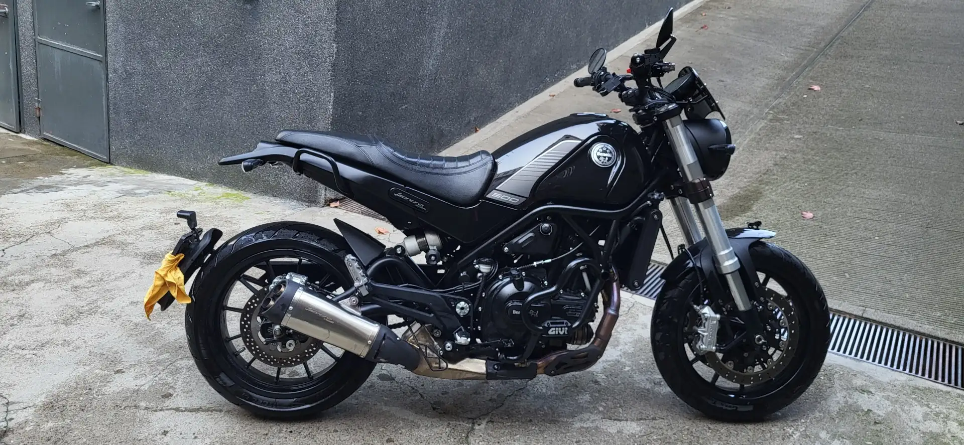 Benelli Leoncino 500 Trail Czarny - 1