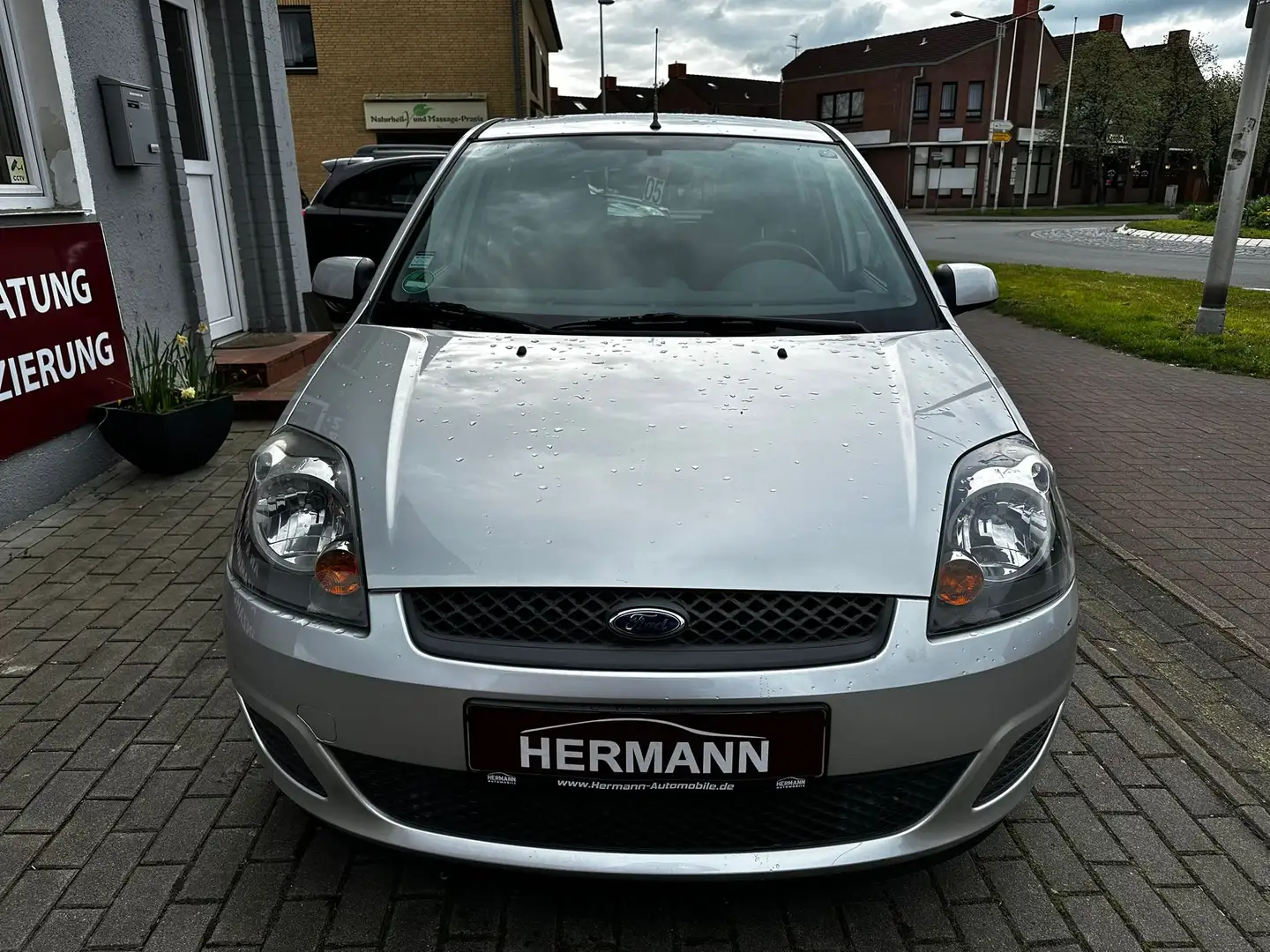 Ford Fiesta Style 1. Hand Silber - 1