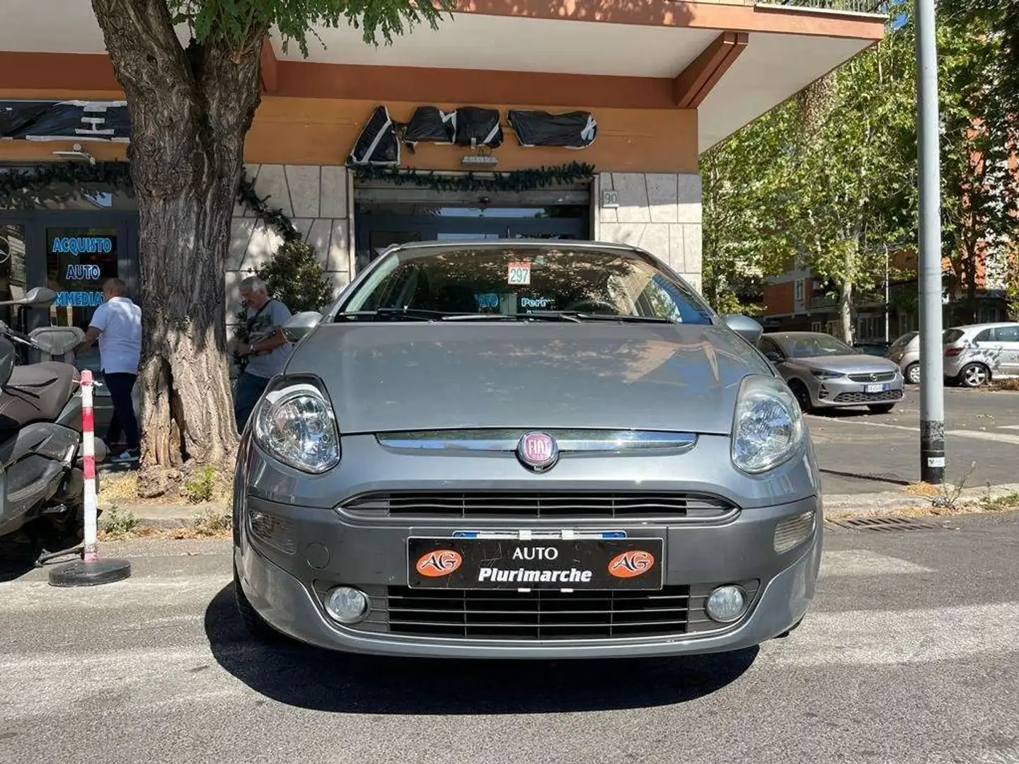 Fiat Punto Evo 1.3 mjt Emotion MOTORE RIPRISTINATO DOCUMENTATO!!! Grijs - 1