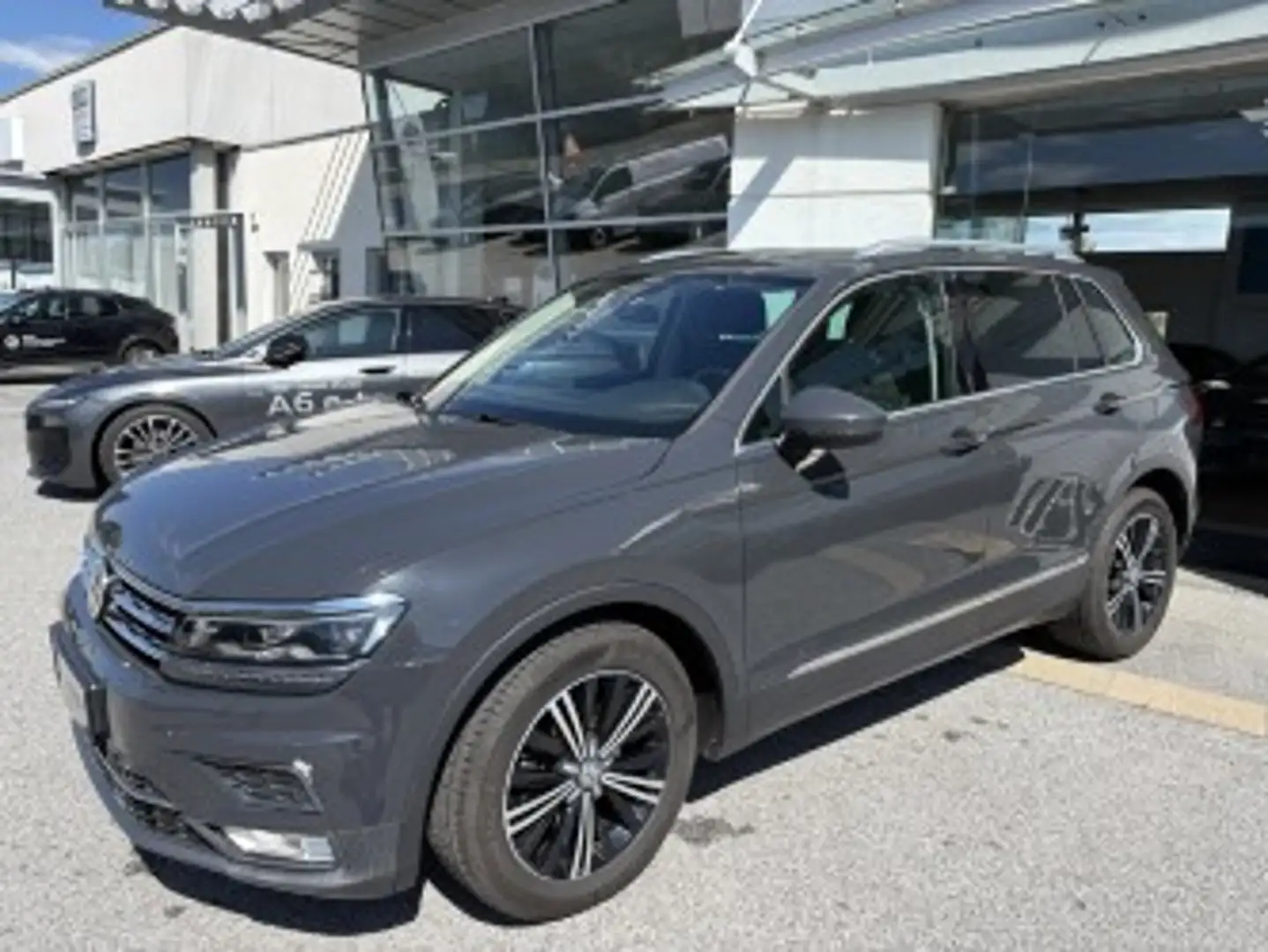 Volkswagen Tiguan Highline BMT TDI Grau - 2