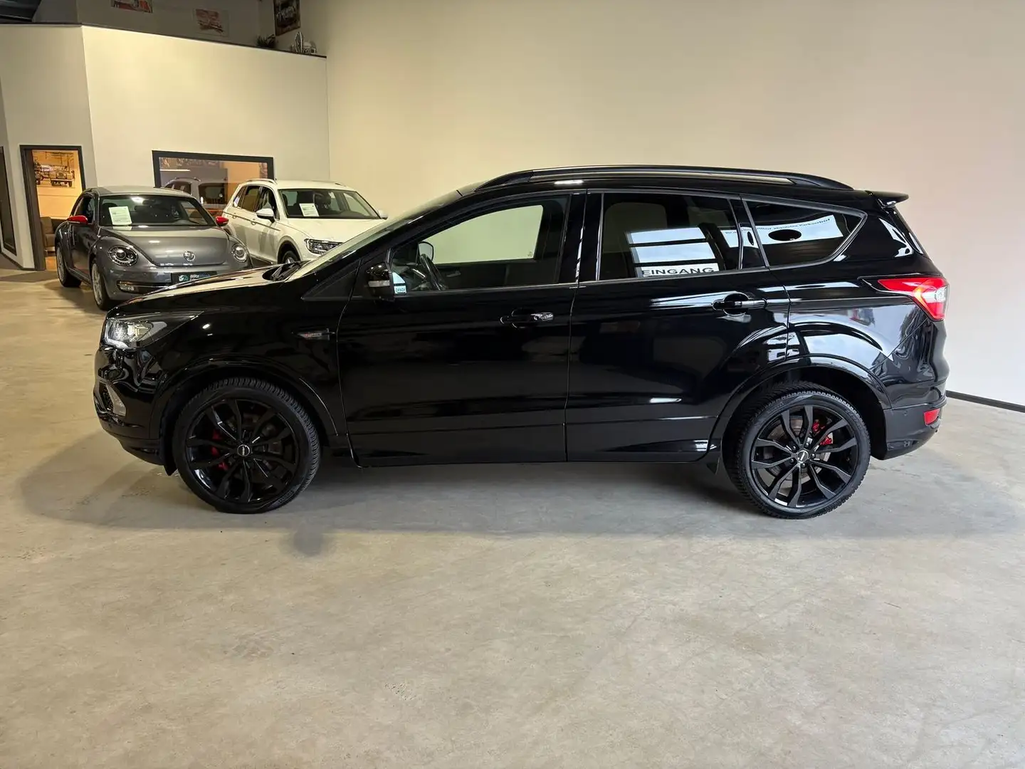 Ford Kuga ST-Line 4x4 Pano ACC Kamera Schwarz - 2