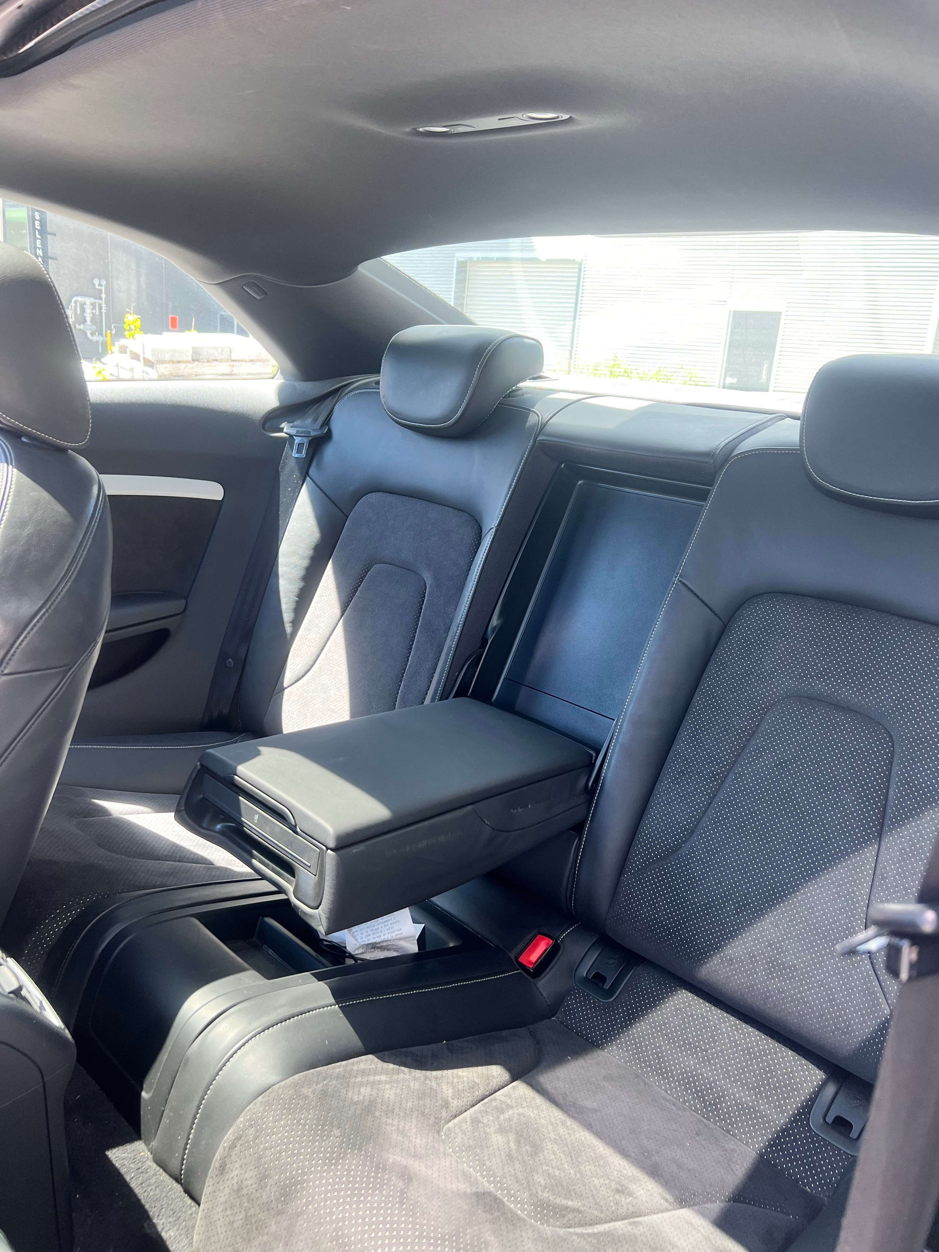 2011 Audi A5 Premium thumb 9