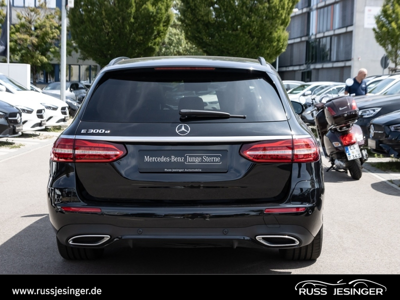 Mercedes-Benz E 300 e T AMG Line *360*AHK*LED*Pano*Distr*Night — photo 7