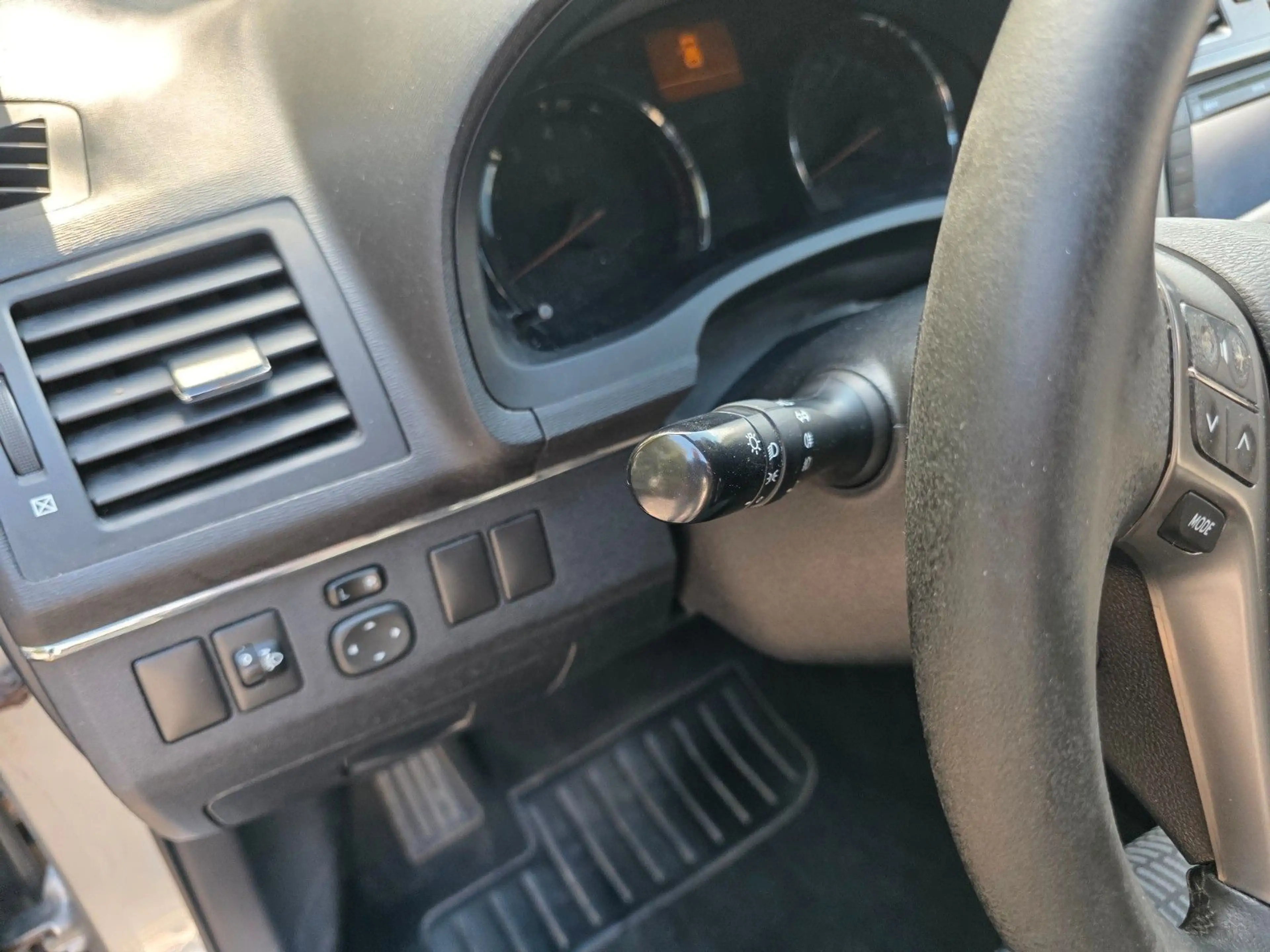 Toyota Avensis 1.8 Automatik — photo 15