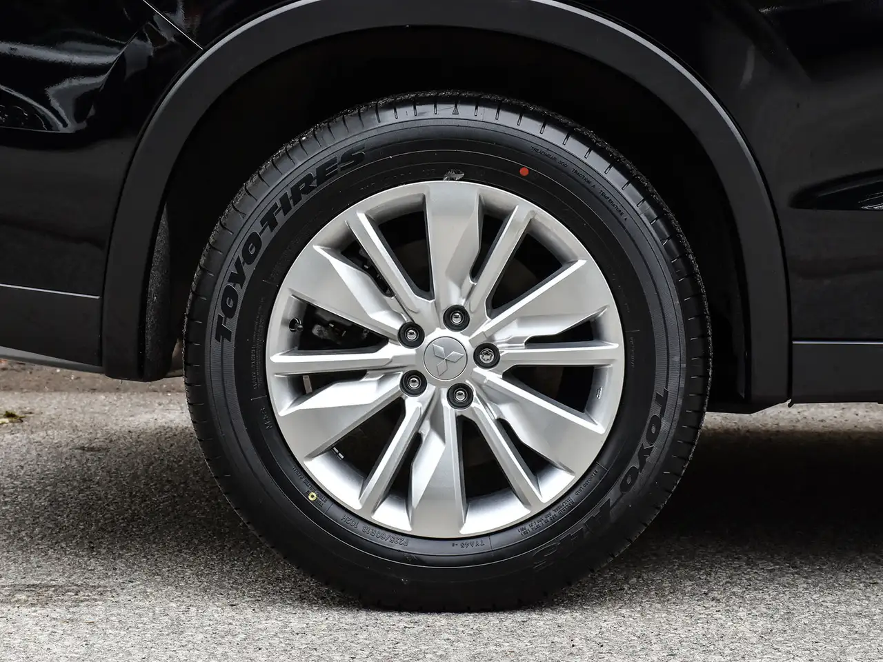 Mitsubishi Outlander снимка Mitsubishi Outlander