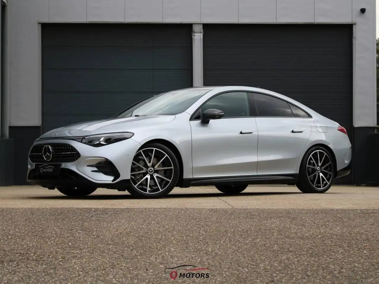 Mercedes-Benz CLA 200