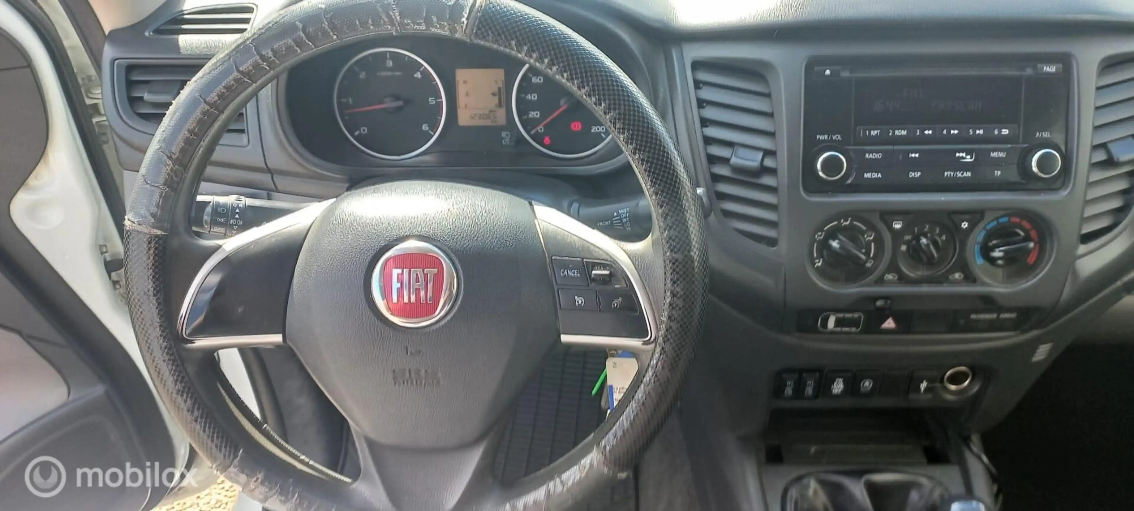 Mitsubishi L200 2.4D SX Extended Cab/4X4/AIRCO/CRUISECONTROL — photo 20
