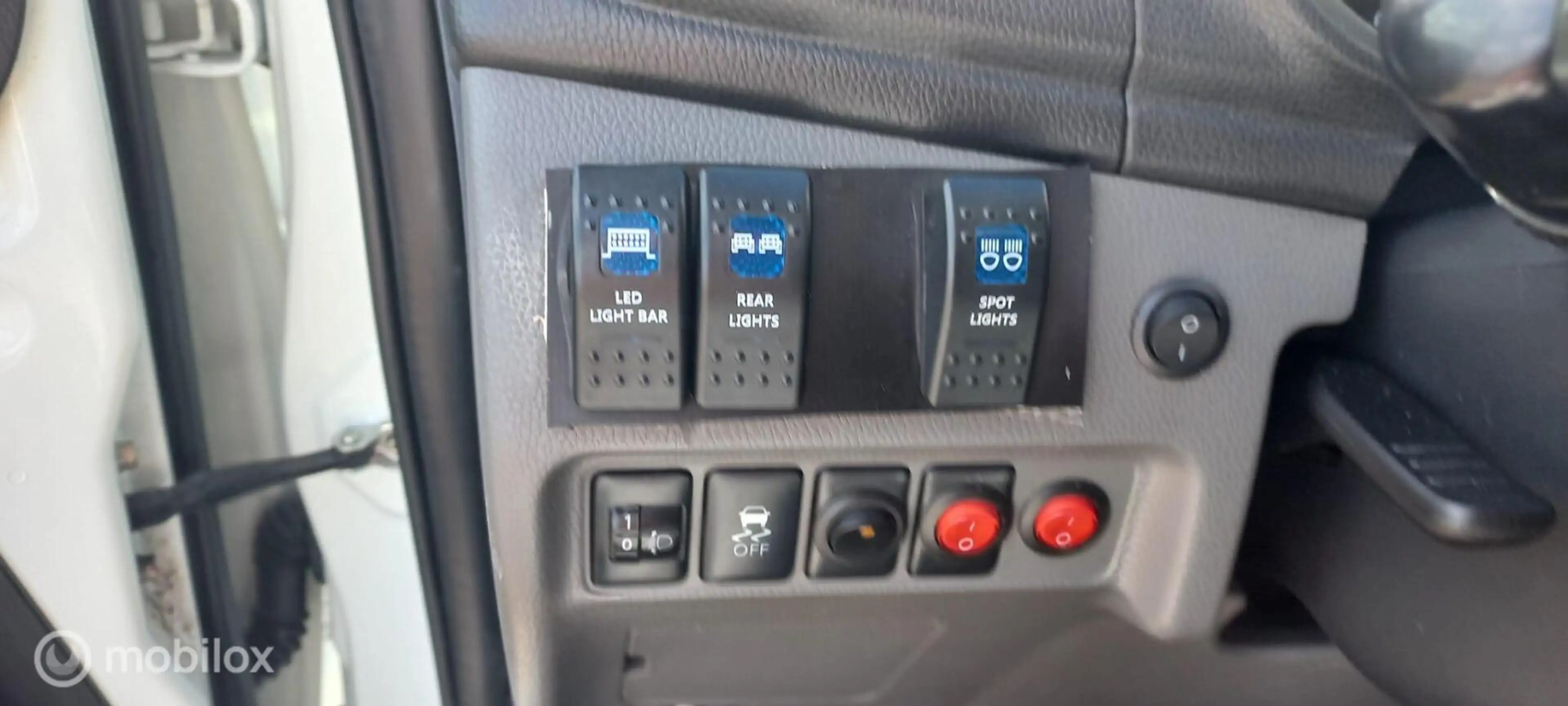 Mitsubishi L200 2.4D SX Extended Cab/4X4/AIRCO/CRUISECONTROL — photo 15