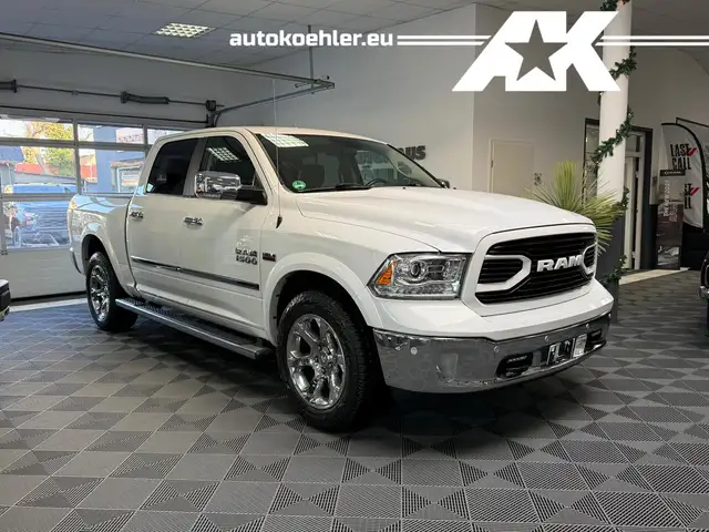 Dodge RAM 1500 Laramie 5.7