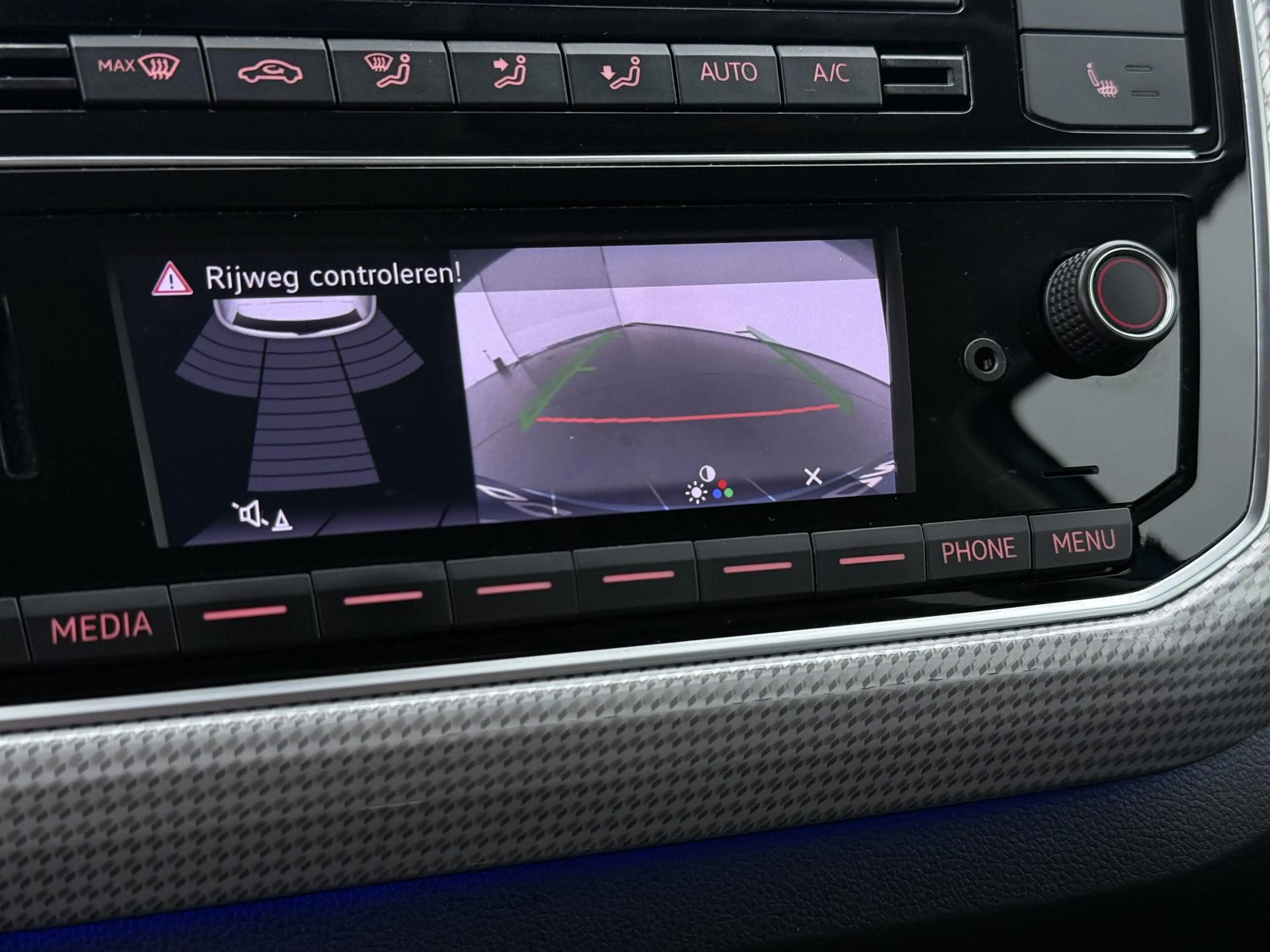 Volkswagen e-up! | Camera | Cruise control | Stoelverwarming | — photo 13