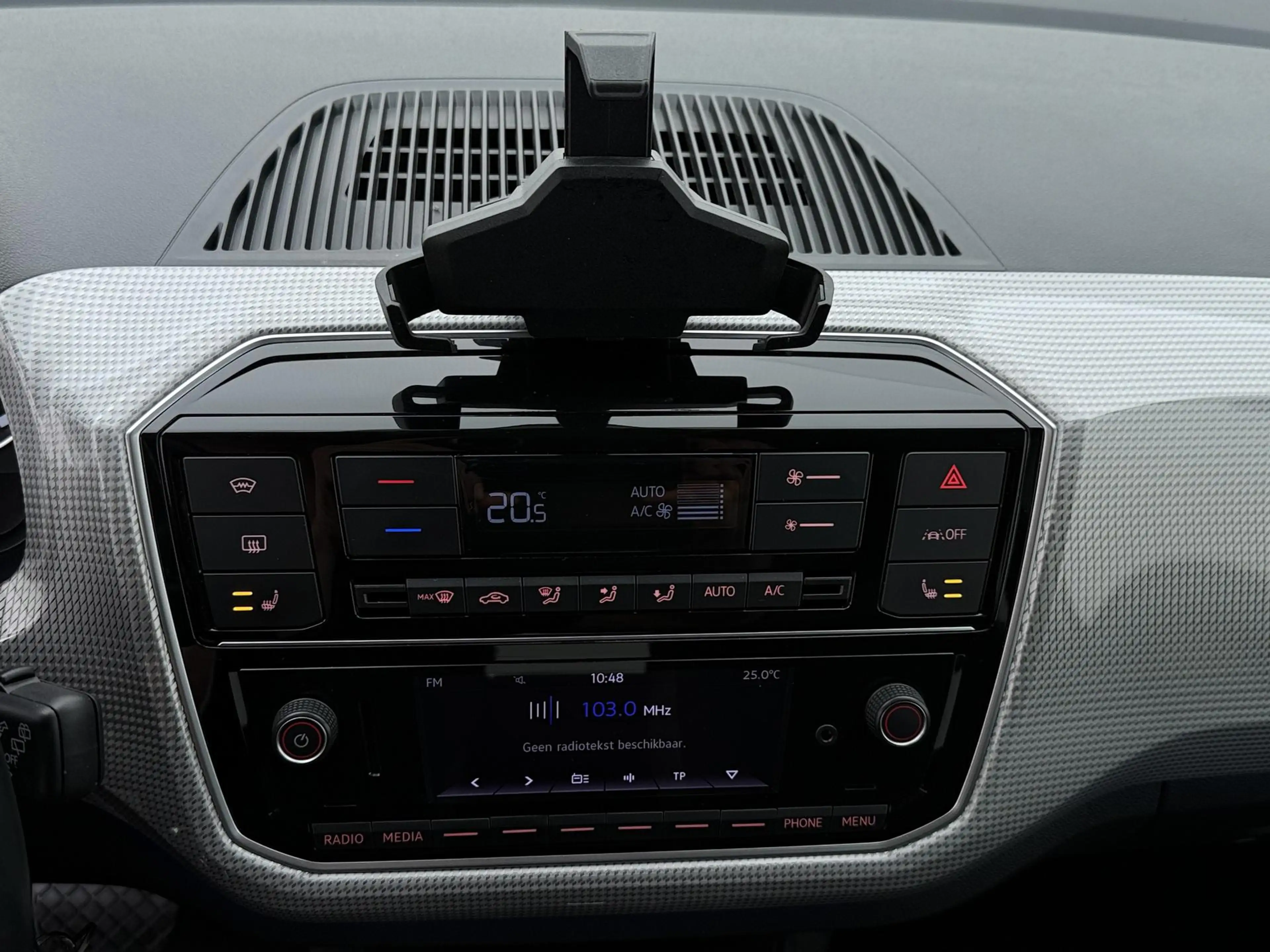 Volkswagen e-up! | Camera | Cruise control | Stoelverwarming | — photo 11