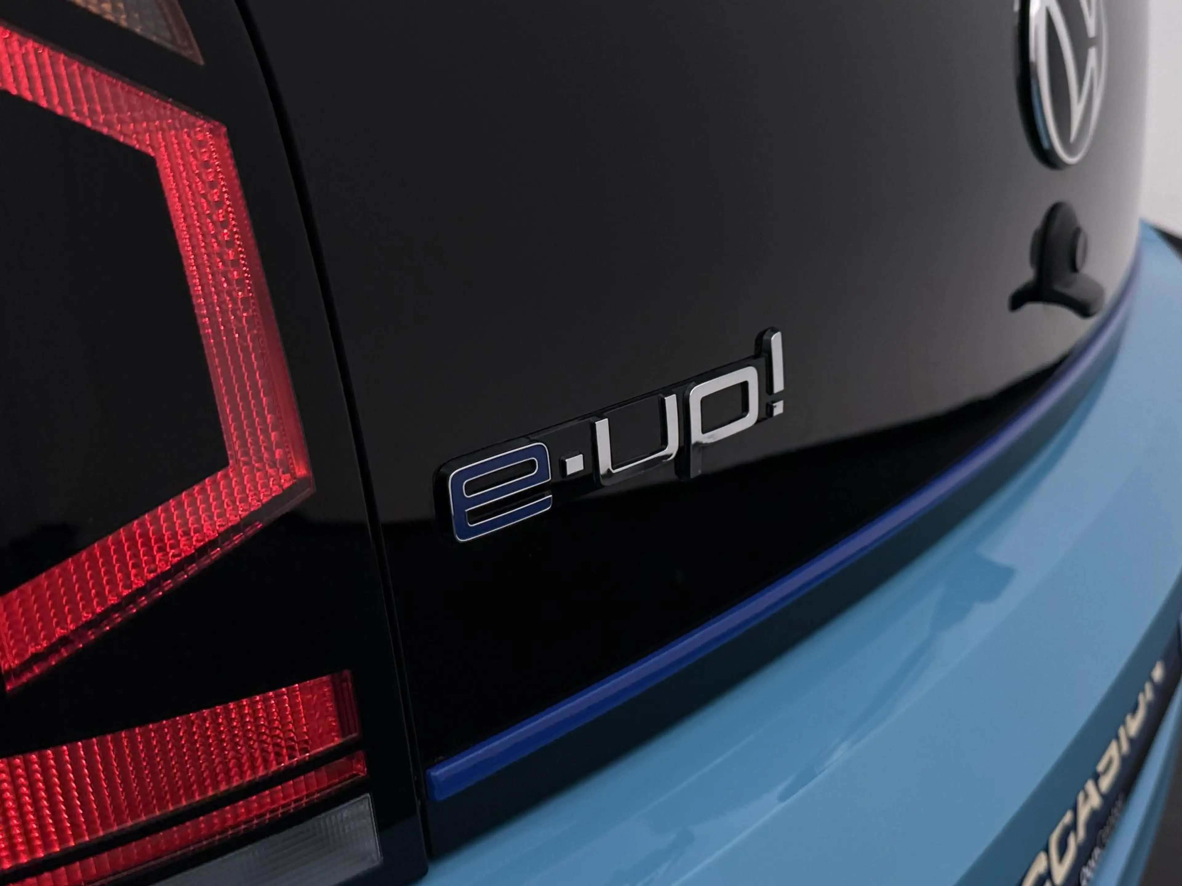 Volkswagen e-up! | Camera | Cruise control | Stoelverwarming | — photo 9