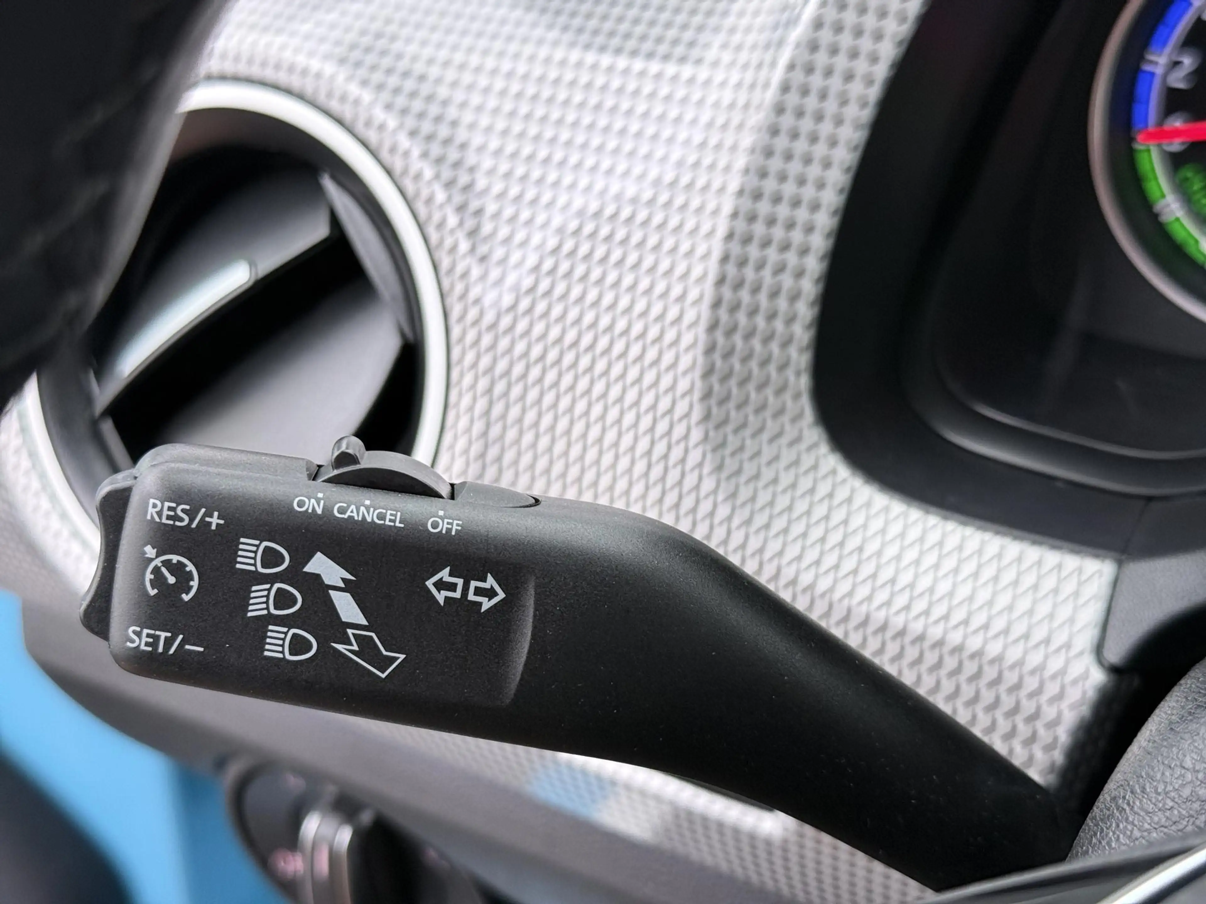 Volkswagen e-up! | Camera | Cruise control | Stoelverwarming | — photo 10