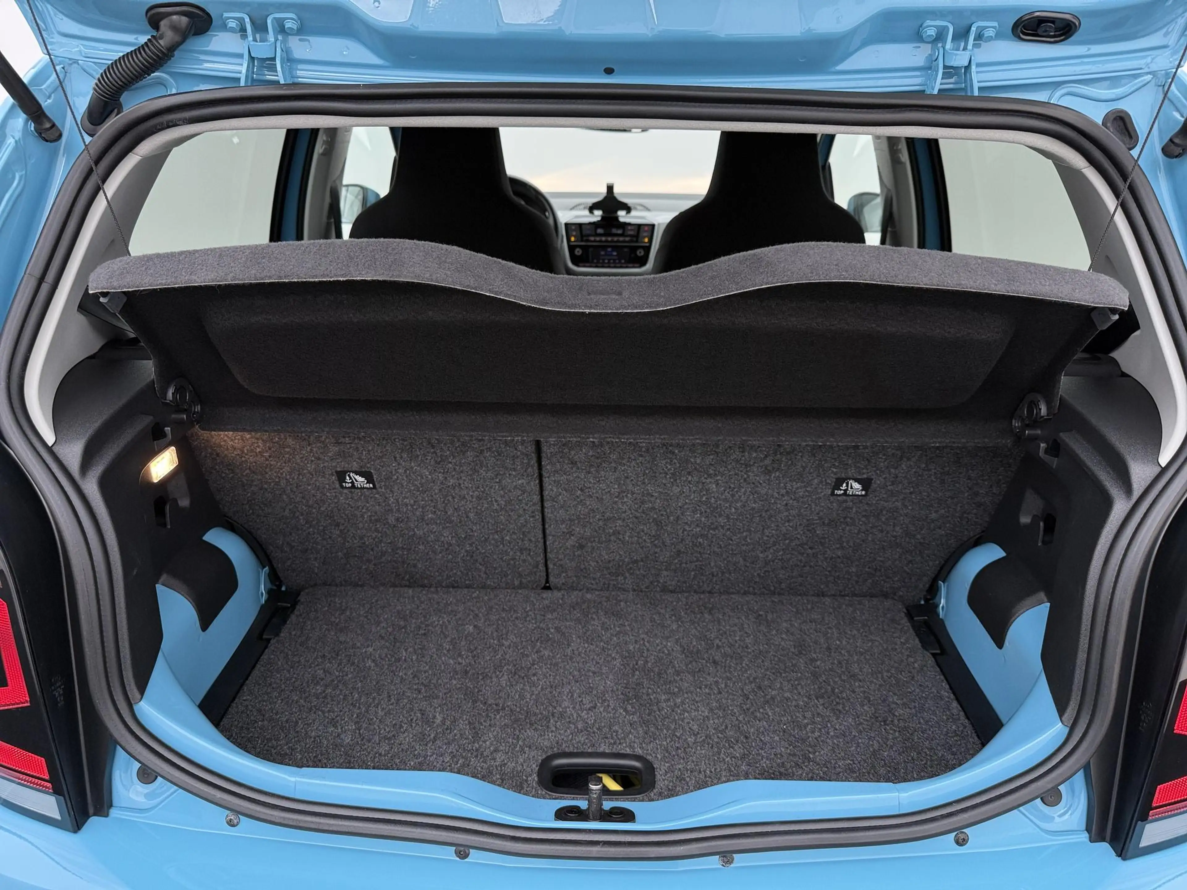 Volkswagen e-up! | Camera | Cruise control | Stoelverwarming | — photo 8