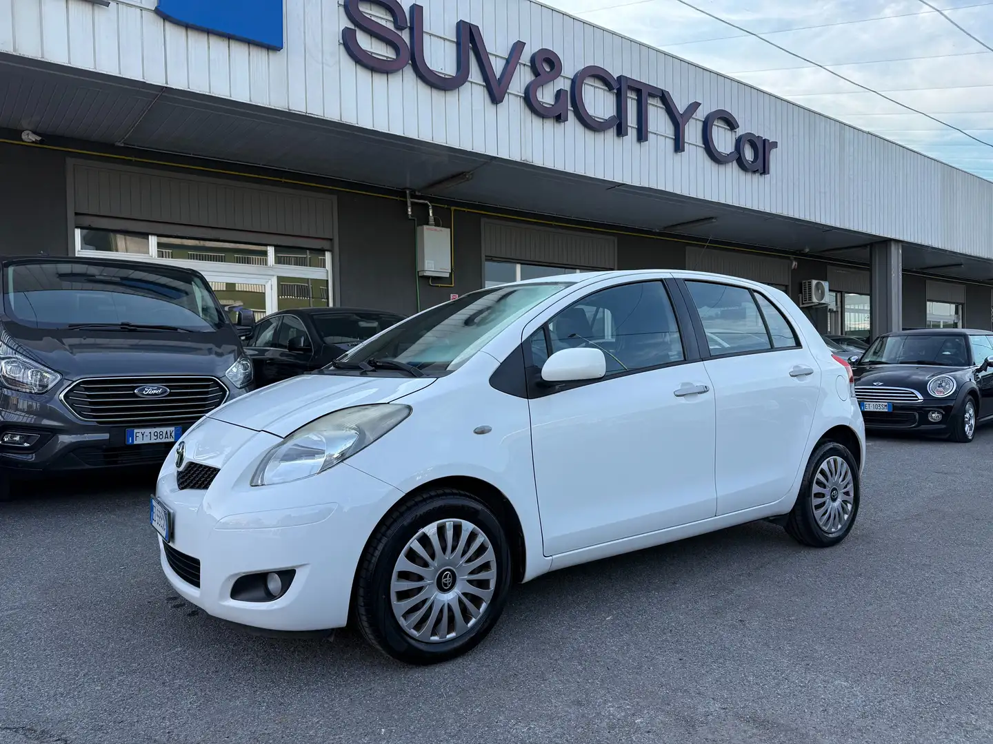 Toyota Yaris Yaris1.4 d-4d Sol AUTOMATICA Bianco - 1