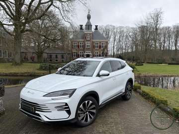 1.5 T DM-i AWD Design | 323 PK | Full Options | He