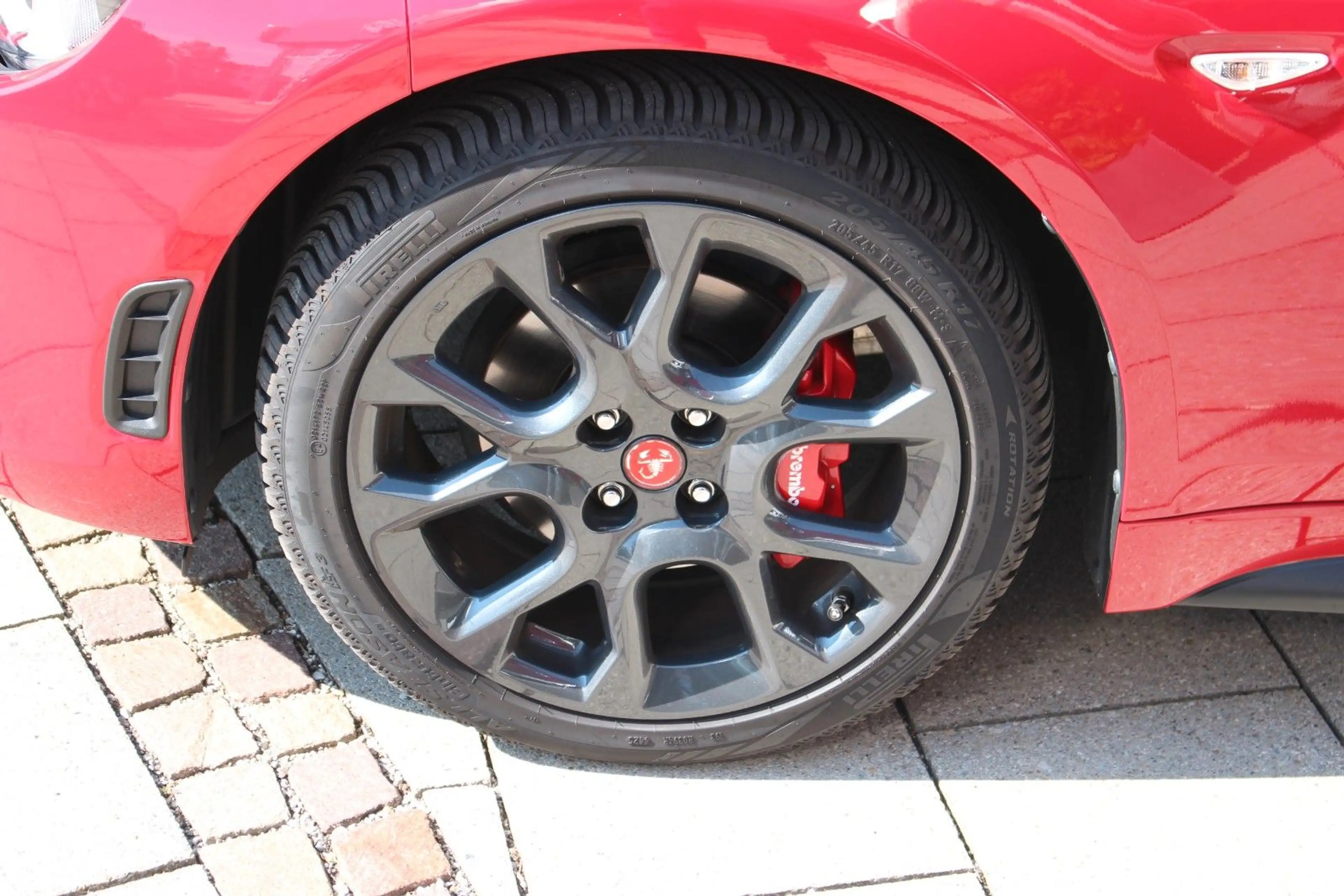 Abarth 124 Spider Turismo — photo 9