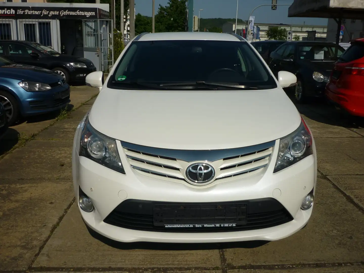 Toyota Avensis Combi 2.0 D-4D Edition 1.Hand! Scheckheftgepflegt! Weiß - 2