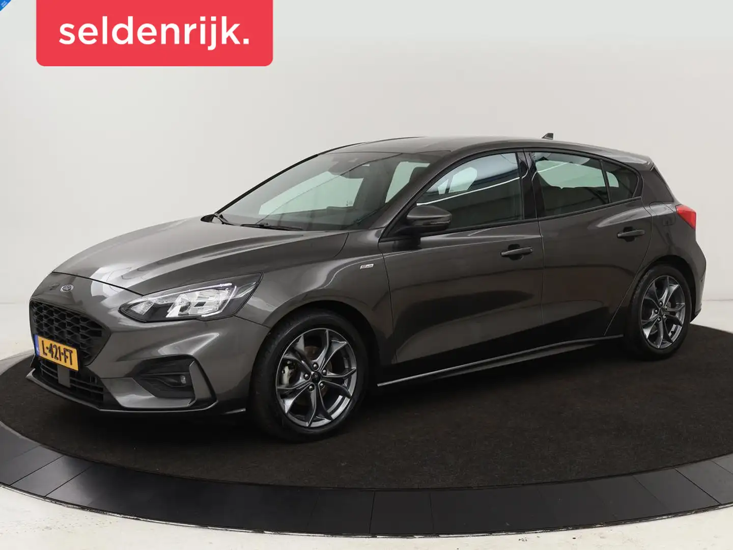 Ford Focus 1.0 EcoBoost ST Line | Stoel & stuurverwarming | C Grijs - 1