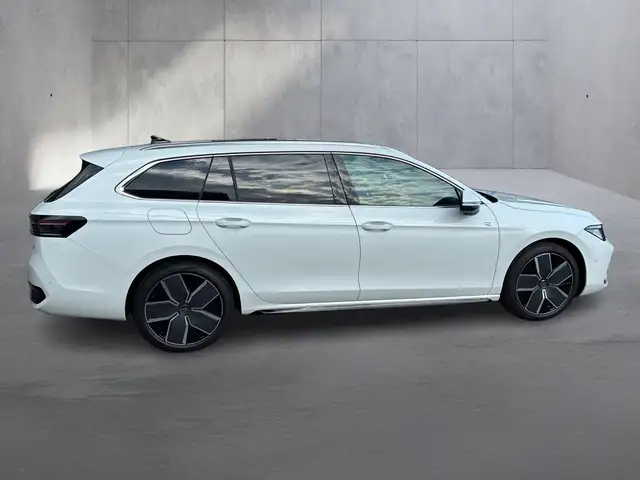 Volkswagen Passat Variant Sport TDI 4MOTION DSG Ansicht 5