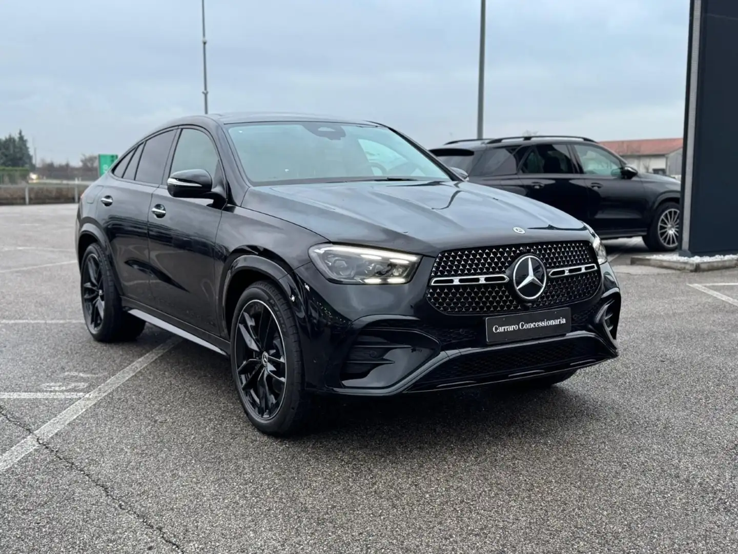 Mercedes-Benz GLE 300 d 4MATIC Coupe Schwarz - 1