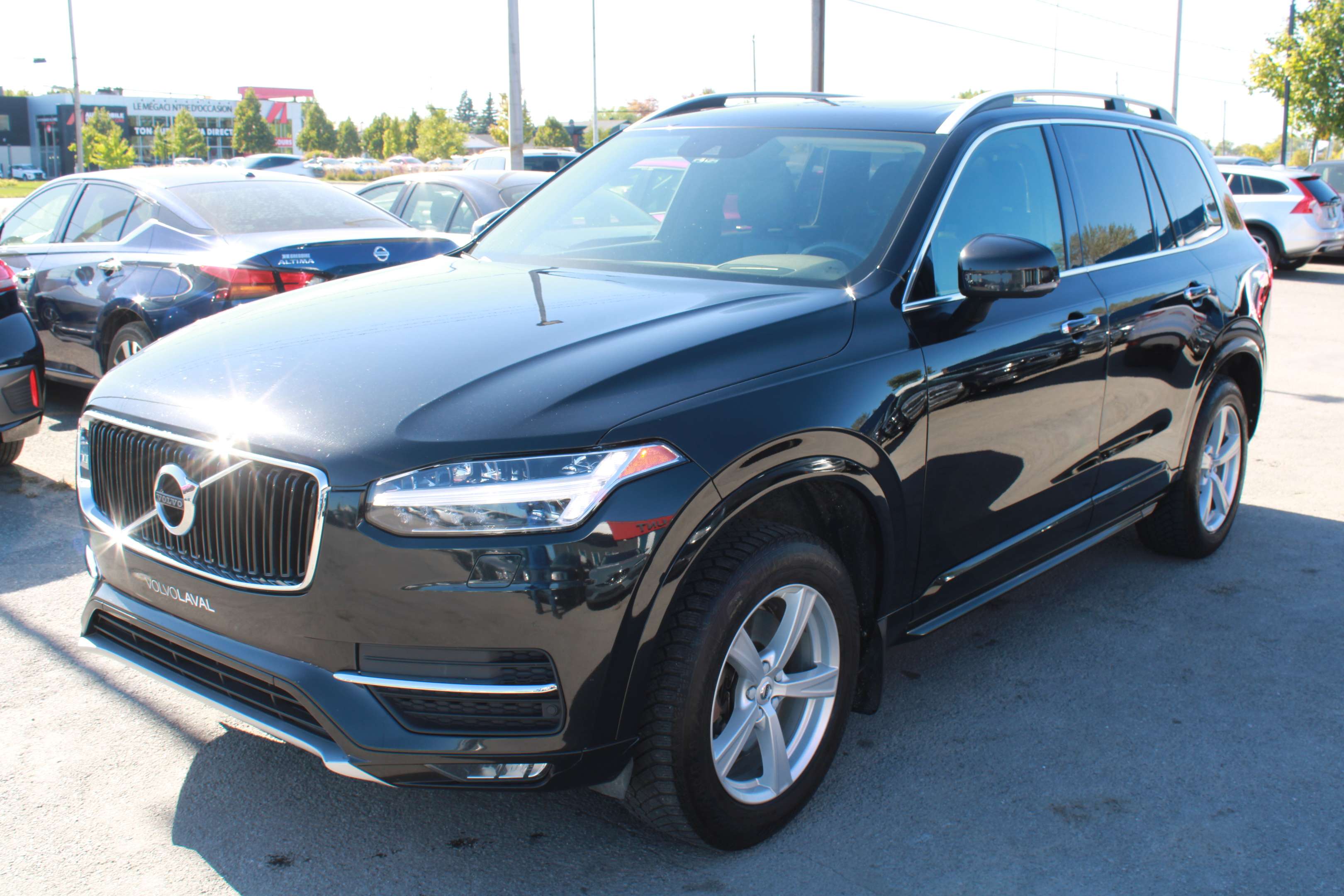 2018 Volvo XC90 T5 AWD Momentum, MAGS, NAVIGATION, CUIR, A/C alt 2