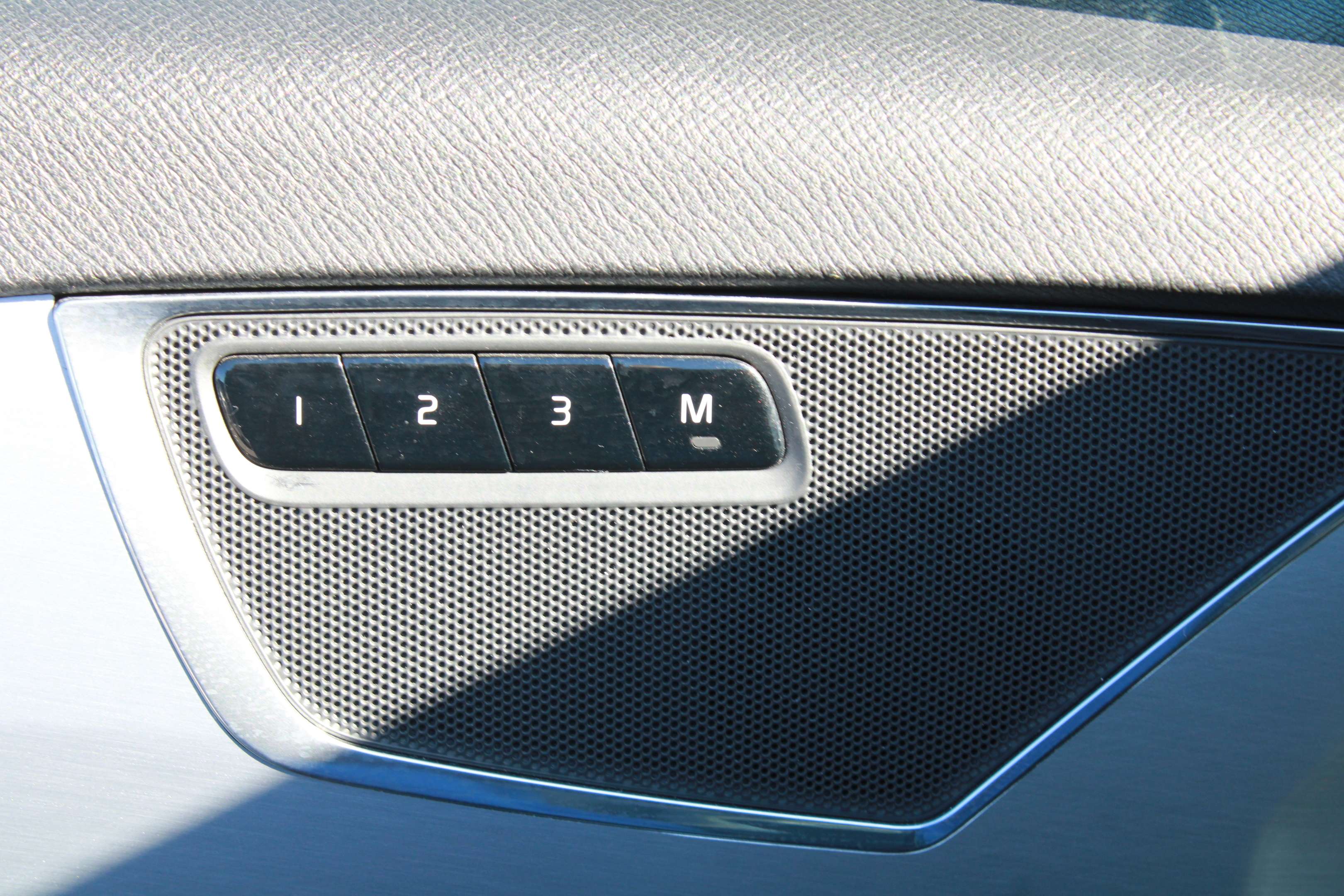 2018 Volvo XC90 T5 AWD Momentum, MAGS, NAVIGATION, CUIR, A/C thumb 17