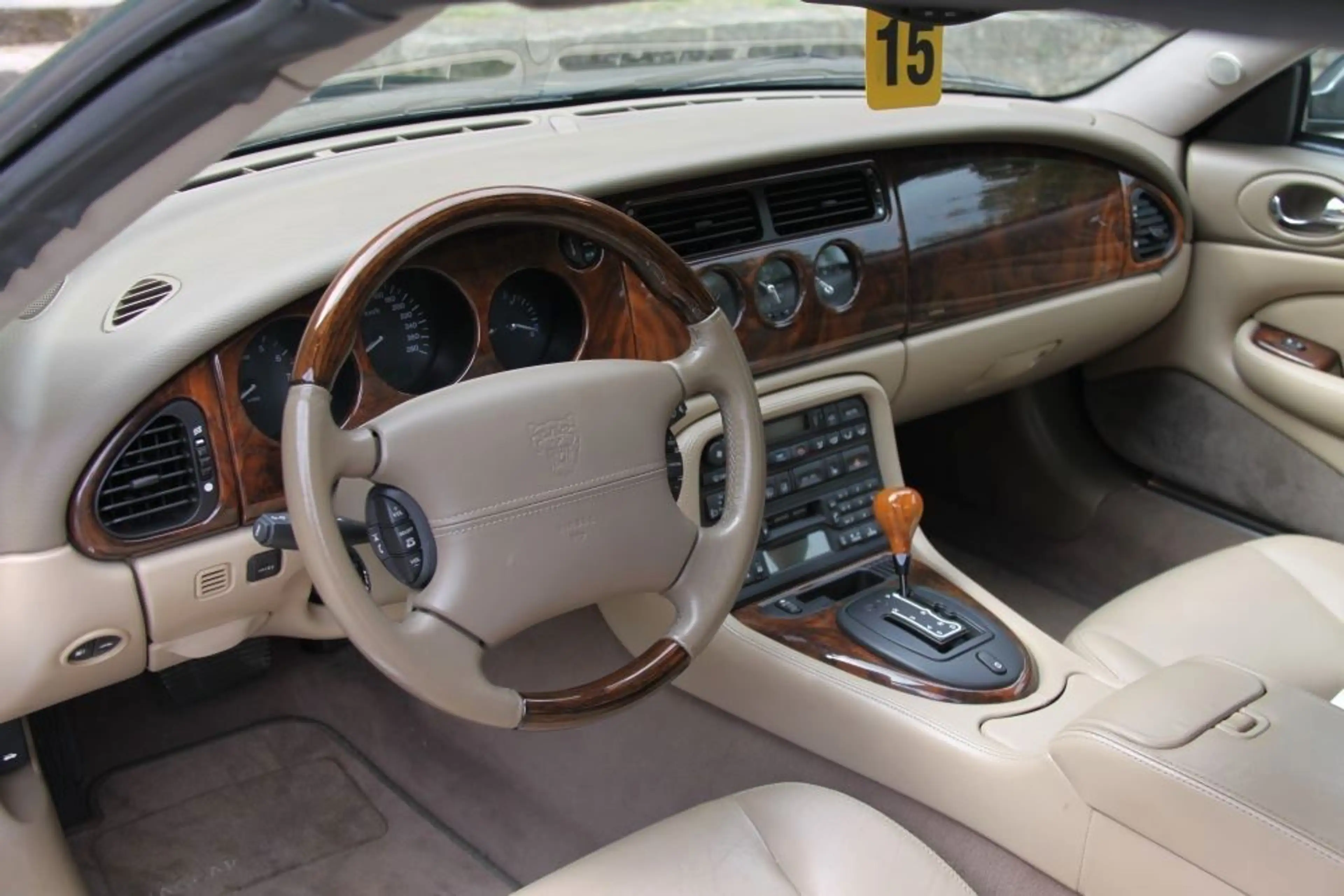Jaguar XK8 Cabriolet 3 Jahre Garantie — photo 9