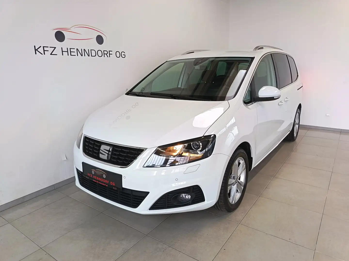 SEAT Alhambra Xcellence 2,0 TDI DSG Weiß - 1