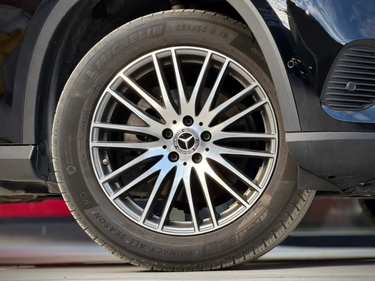Mercedes-Benz GLC photo Mercedes-Benz GLC