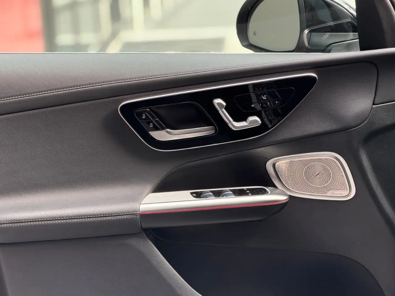 Mercedes-Benz GLC photo Mercedes-Benz GLC
