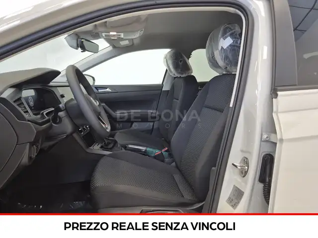 Volkswagen Polo view 7