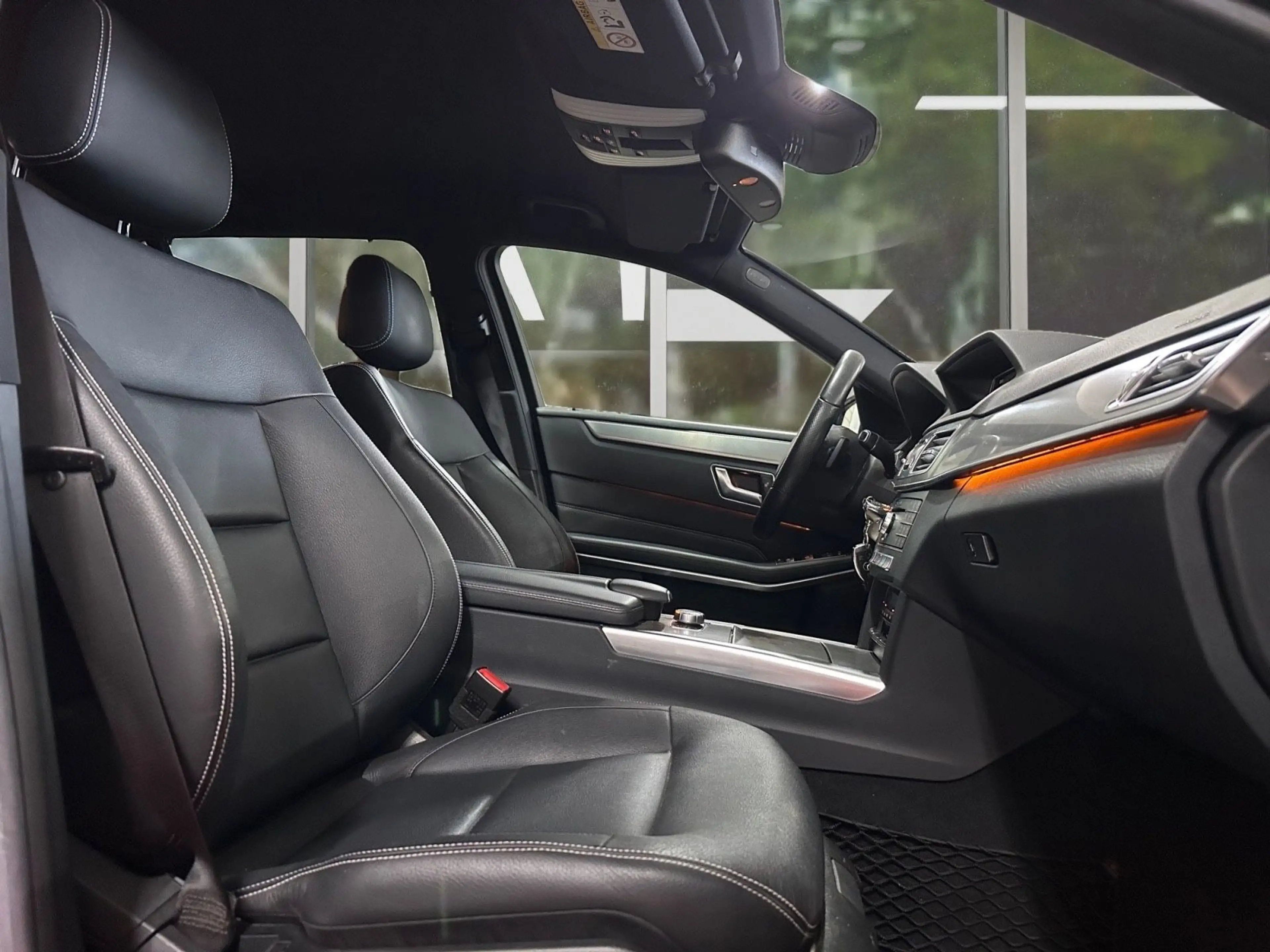 Mercedes-Benz E 250 CGI BlueEfficiency, Insp. Neu, 7-Sitzer — photo 10