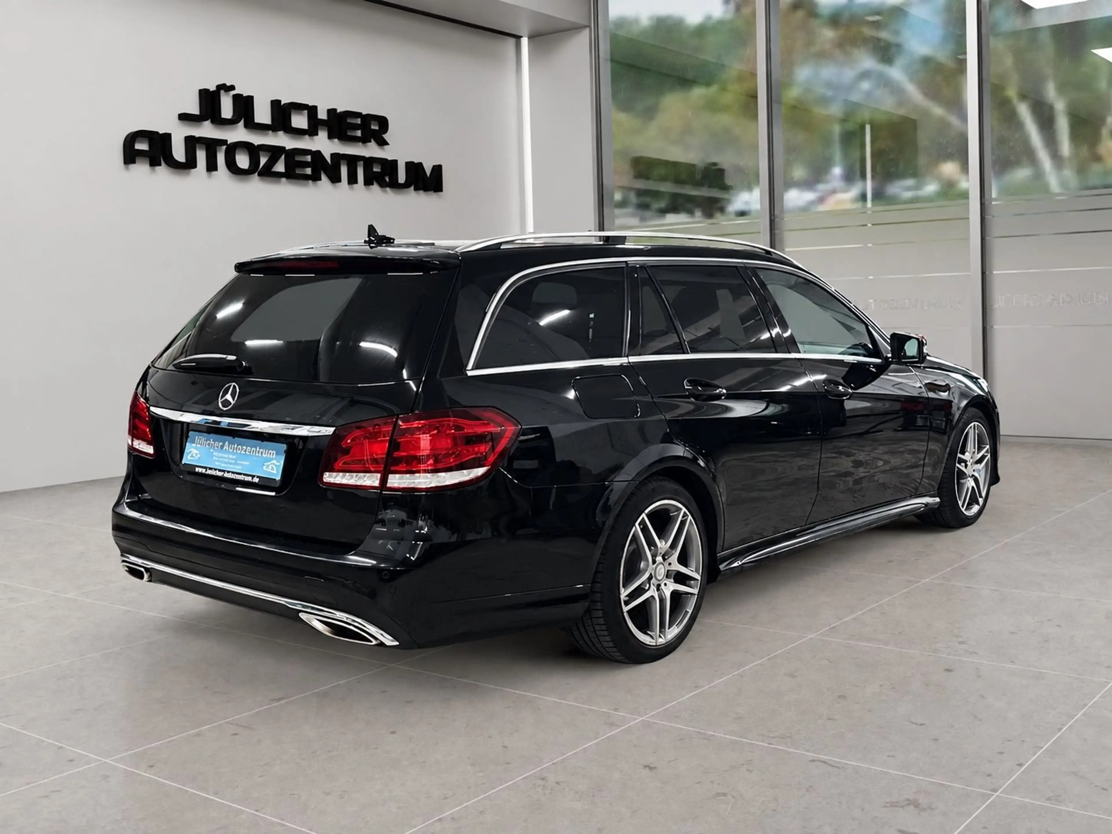 Mercedes-Benz E 250 CGI BlueEfficiency, Insp. Neu, 7-Sitzer — photo 3