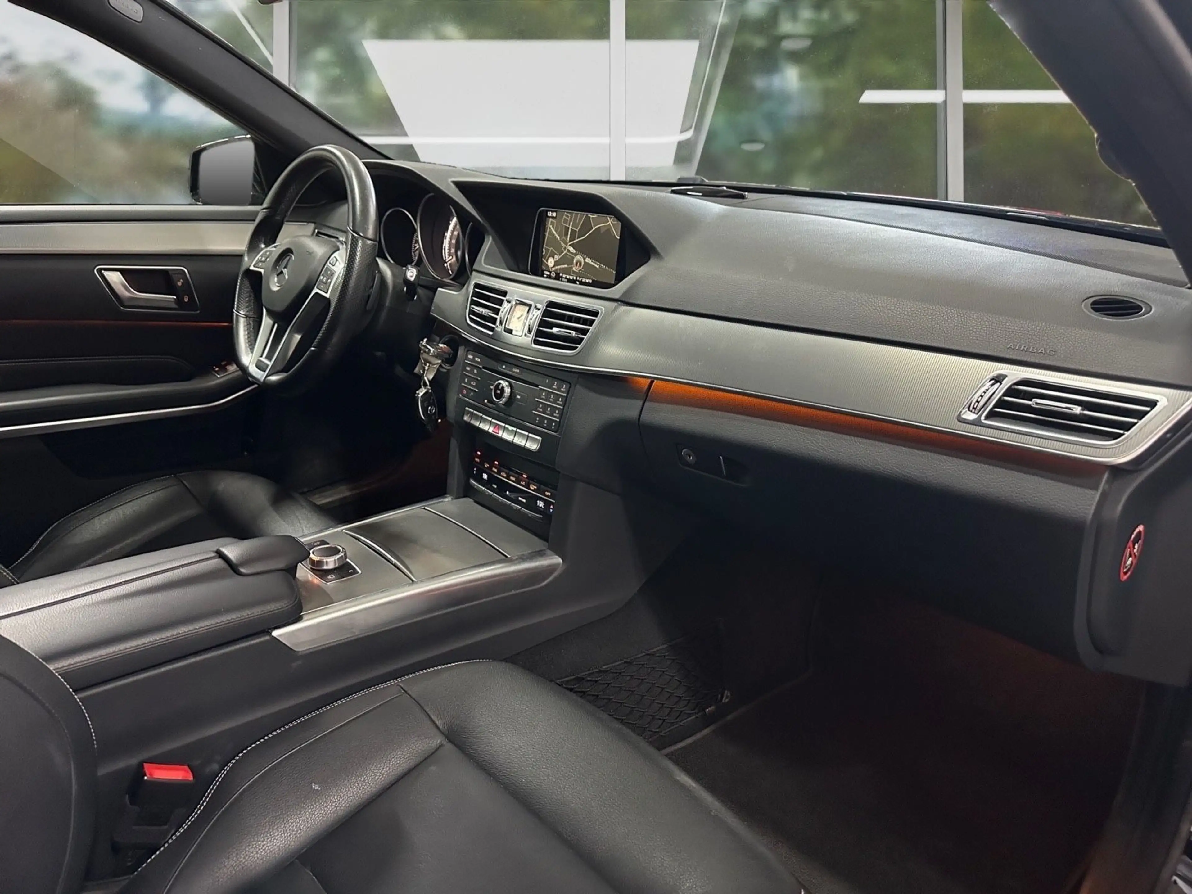 Mercedes-Benz E 250 CGI BlueEfficiency, Insp. Neu, 7-Sitzer — photo 9