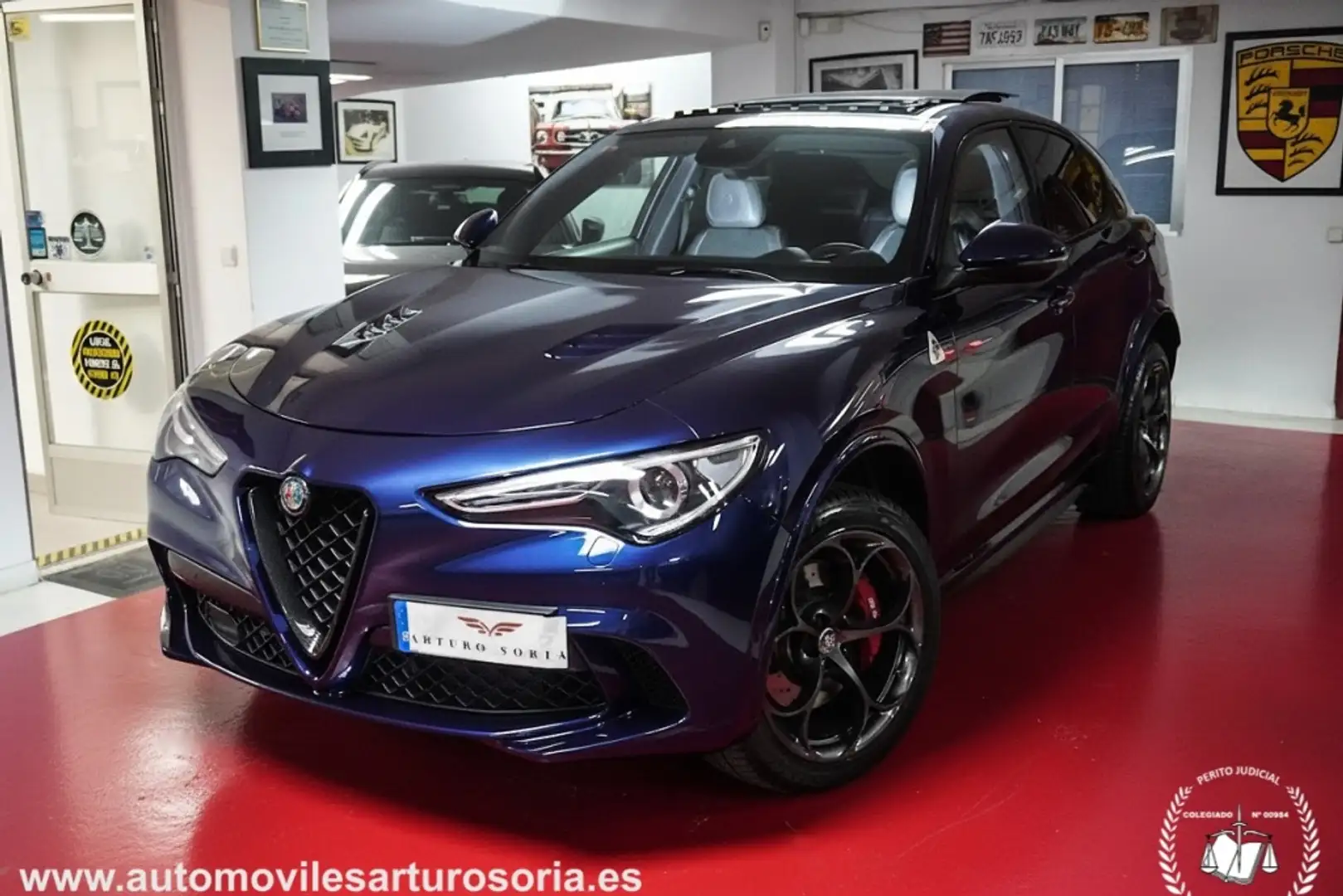Alfa Romeo Stelvio 2.9 Bi-Turbo Q4 Quadrifoglio AT8 Blau - 1