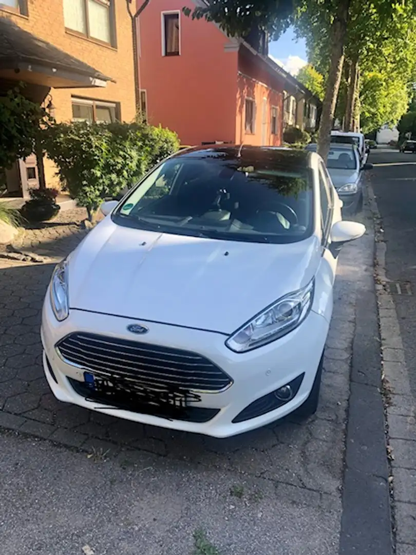 Ford Fiesta Fiesta 1.0 EcoBoost Powershift Titanium Bílá - 1
