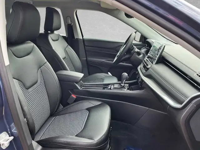 Jeep Compass view 6