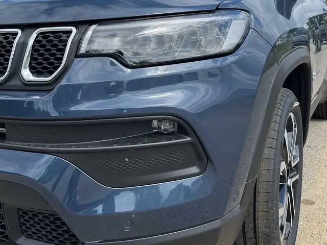 Jeep Compass view 13