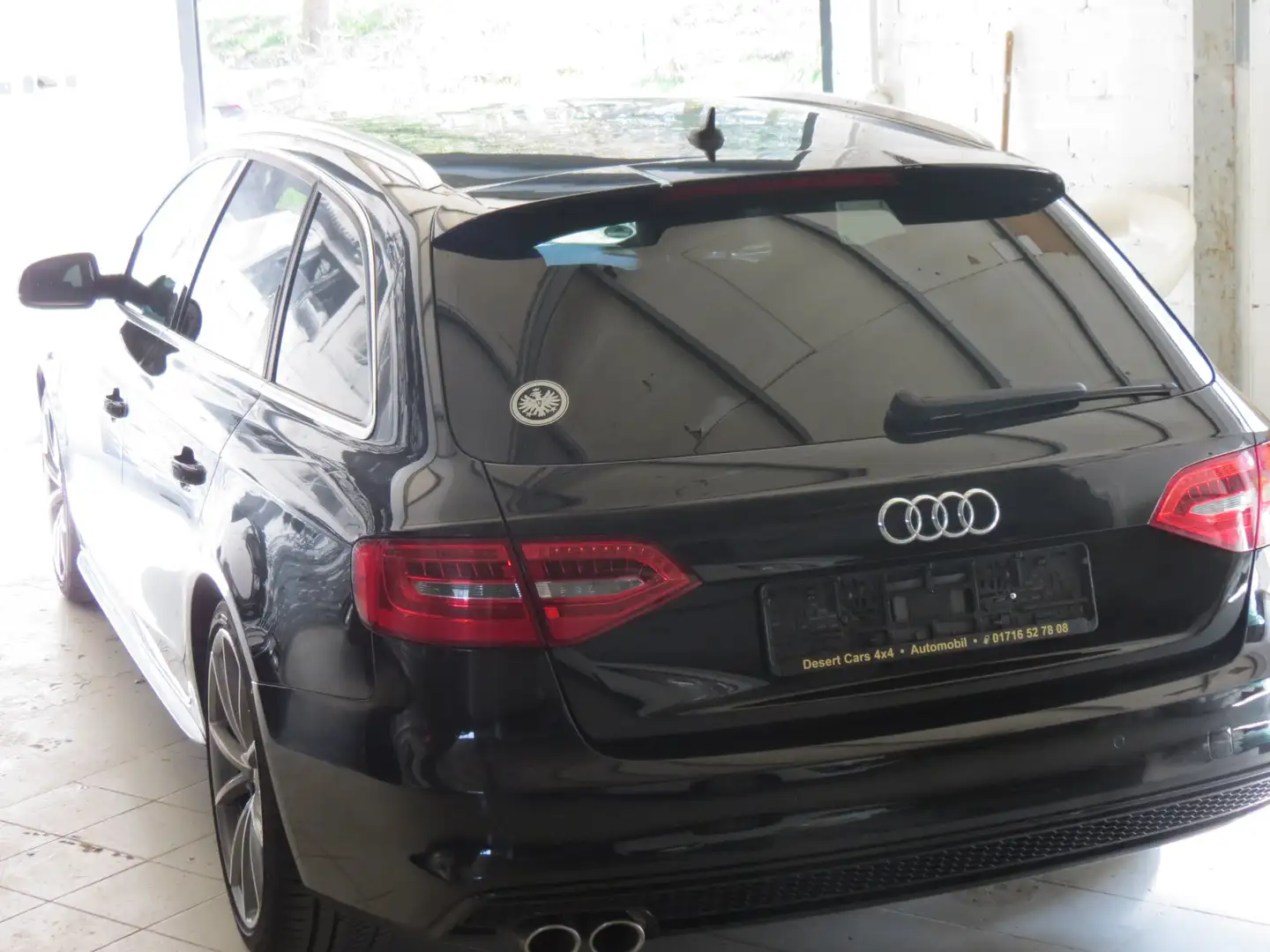 Audi A4 Avant 2.0 TDI clean multitronic S line Sportpaket Zwart - 1