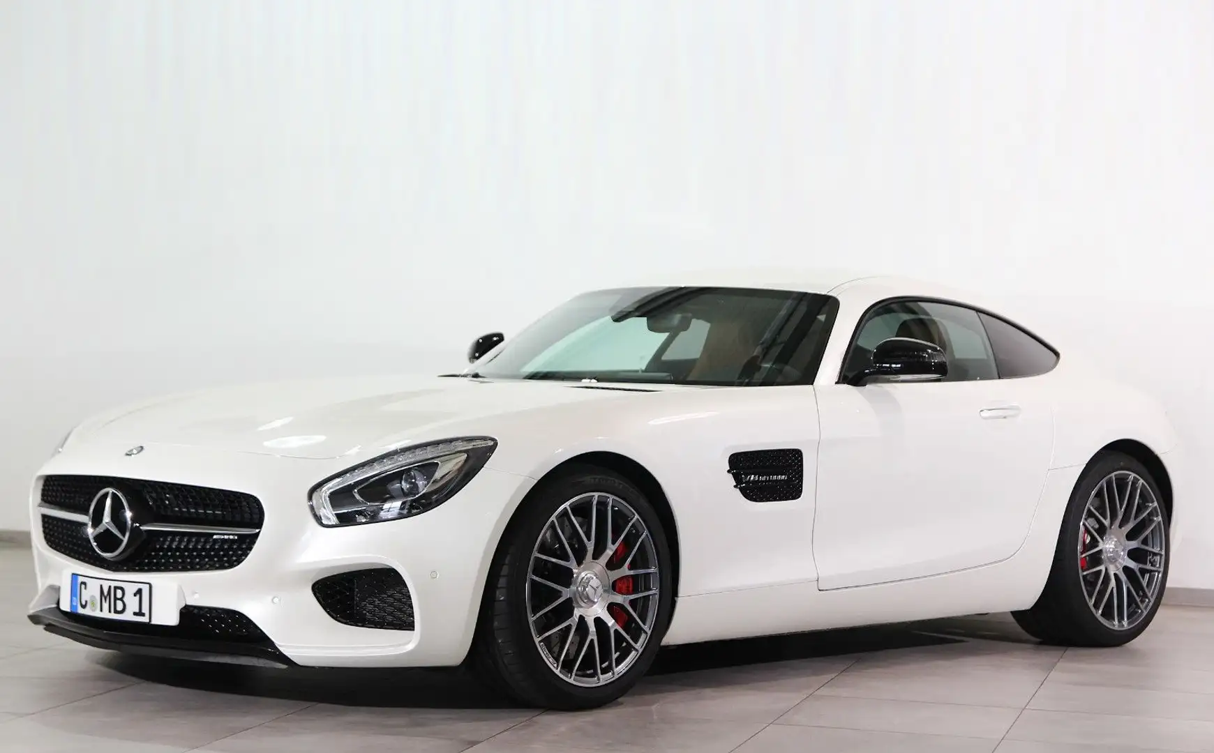 Mercedes-Benz AMG GT /AMG Performance Sitze / Schmiedefelgen Weiß - 1
