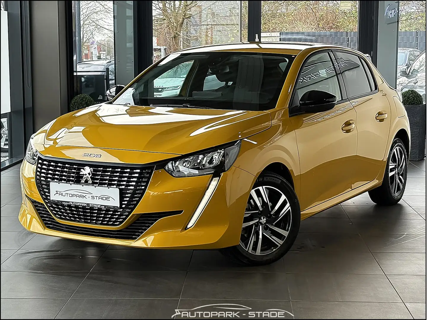 Peugeot 208 Allure Pack Automatik LED Assist AHK Digital Gelb - 2