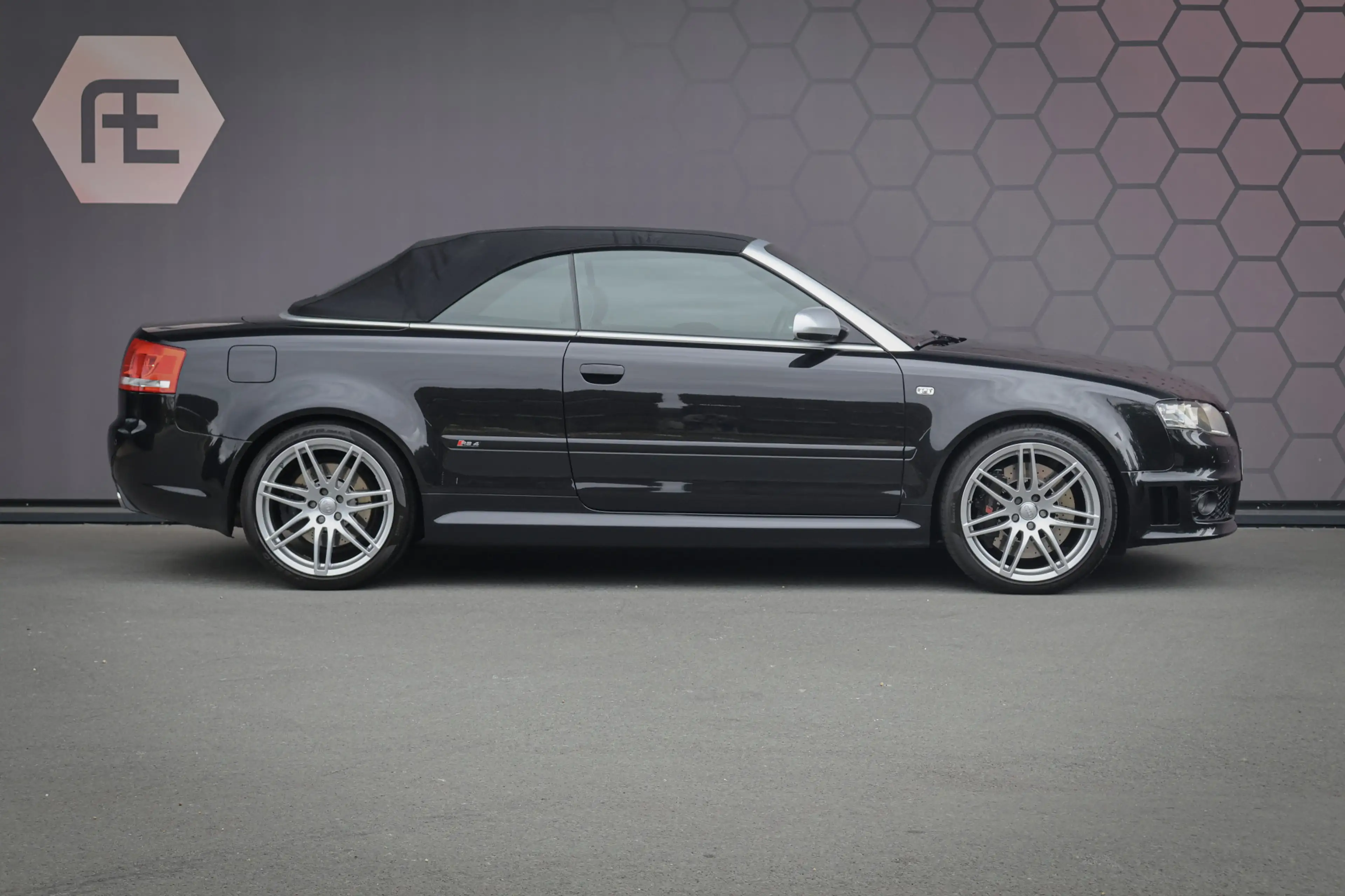 Audi RS4 Cabriolet 4.2 V8 RS 4 quattro | HANDGESCHAKELD | S — photo 12