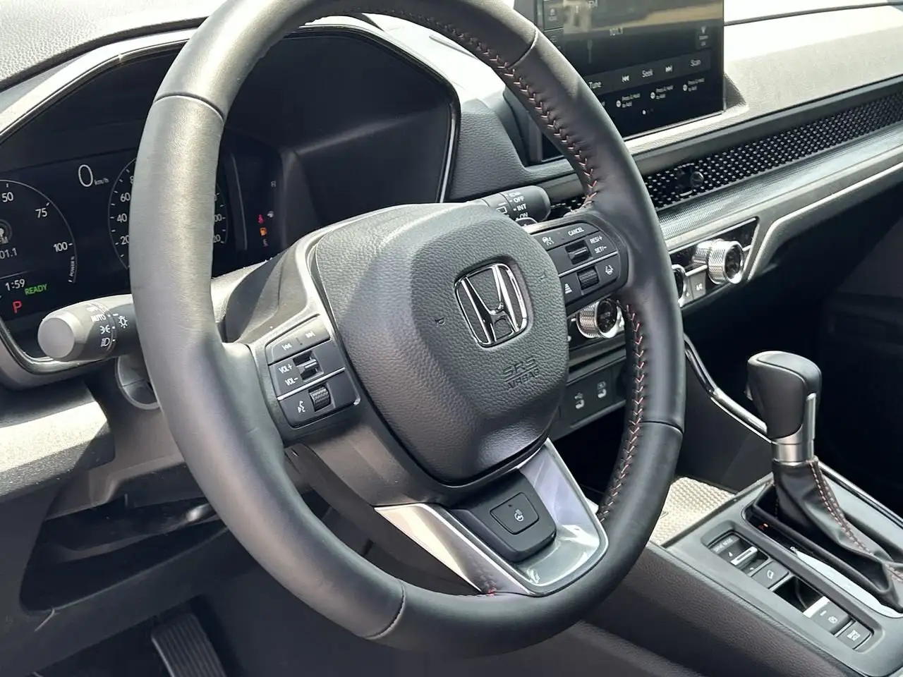 Honda CR-V photo Honda CR-V